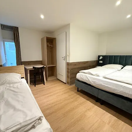 Hotel The Globe-2